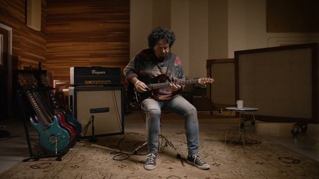 Ernie Ball Music Man: Luke III Maple Top In Luscious Green Walkthrough