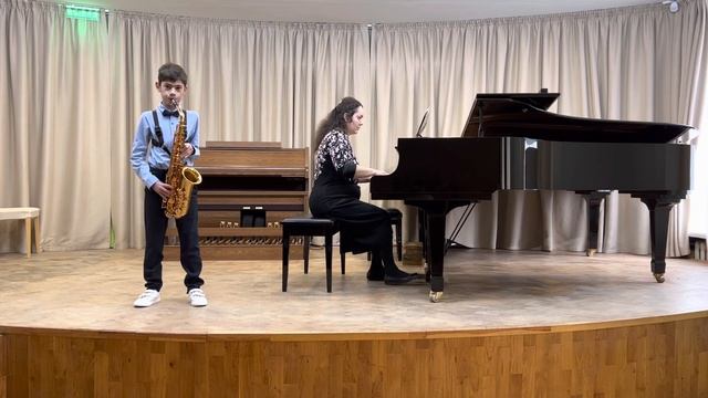 Родин Кристиан. Р. Глиэр - «романс» смотреть онлайн