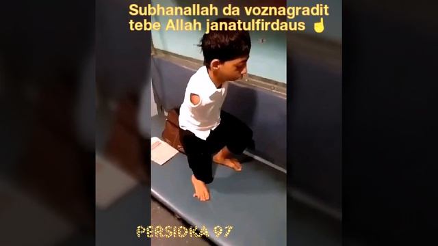 Subhanallah ☝️даже инвалид без рук совершает намаз☝️а мы? 😔 смотреть онлайн