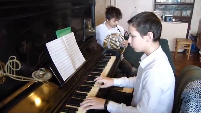 Случайный вальс, Степановы Павлик (фортепьяно) и Сережа (валторна) смотреть онлайн