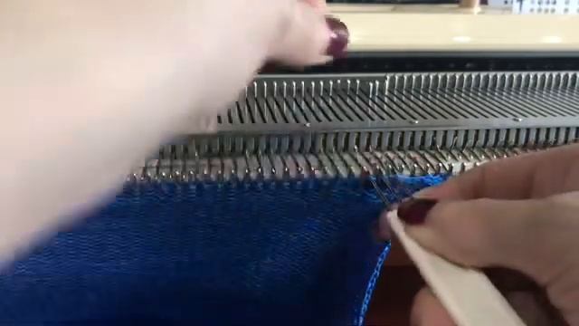 Носки на однофонтурной машине без сшивания смотреть онлайн