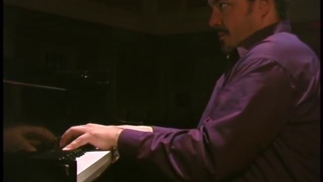ROBERTO POLI PLAYS CHOPIN NOCTURNE IN F# MAJOR, OP.15, NO. 2 смотреть онлайн