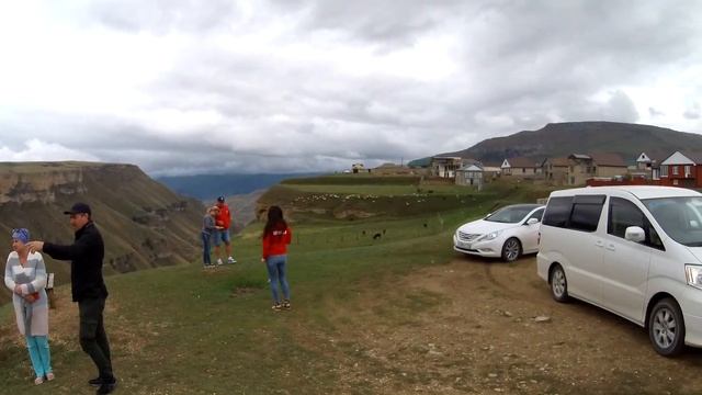 Путешествие на машине. Махачкала. Карадахская теснина.Обед у местных жителей. смотреть онлайн