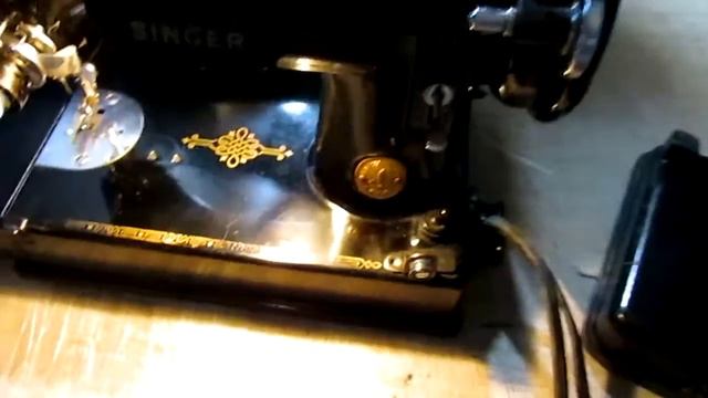 Vintage Singer 221 Featherweight Sewing Machine~Rising Phoenix Antiques смотреть онлайн