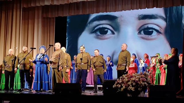 Отчетный концерт народного хора ветеранов «Мелодии русской души» смотреть онлайн