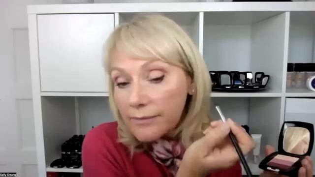 Makeup Magic: Perfect Pinks - Makeup For Older Women смотреть онлайн