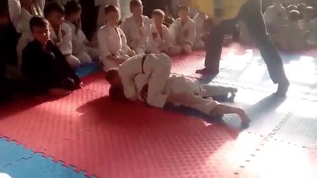 Первый поединок.Джиу Джитсу.