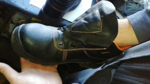 Как достать железяку(подносок) из рабочего ботинка