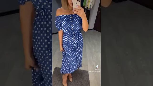 Синее платье в горошек от магазина Chifirena Boutique Store. смотреть онлайн