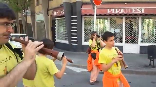 Gegants escola jungfrau - La Seu d'Urgell 2011 - 2 смотреть онлайн