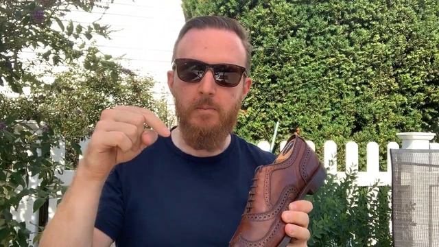 Caught in the Rain in Allen Edmonds Dress Shoes смотреть онлайн