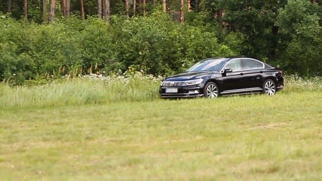 vw Passat 2,0 TDI R-Line смотреть онлайн