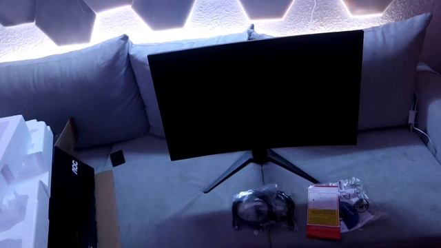 Mein Neuer 144Hz Monitor (1ms) смотреть онлайн