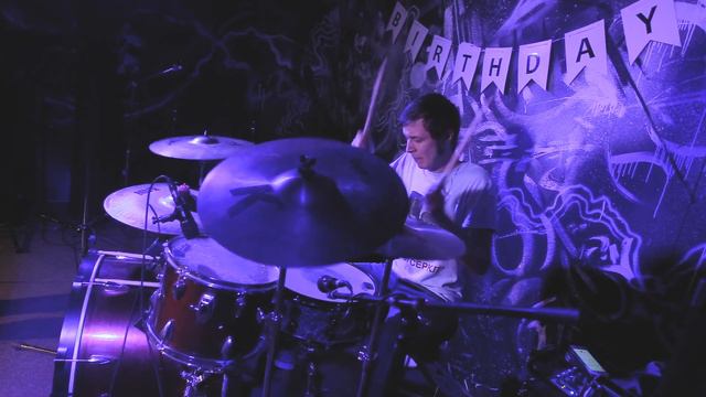 Местные — Я разрушу твою жизнь (live) смотреть онлайн