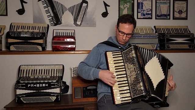 THE 1, 2, 3, 4 POLKA | Slovenian Cleveland-style Polka by Kenny Bass | FUN! смотреть онлайн