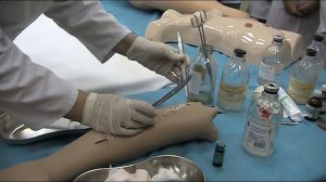 Снятие кожных швов на фантоме