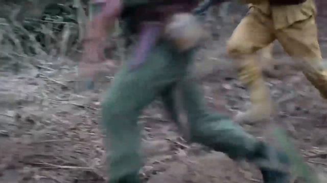 【特种兵打入敌后】日軍大佐設下重重機關，要讓4名國軍特種兵有來無回，不料特種兵兄弟同心殺出一條血路！ смотреть онлайн