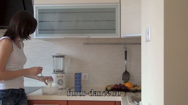 Банановый смузи с овсянкой смотреть онлайн