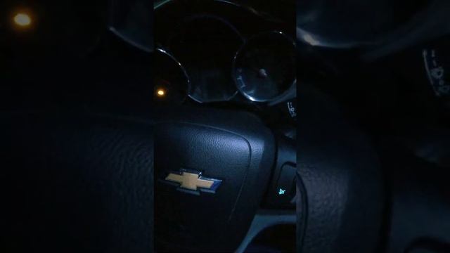 Chevrolet Cruze 1.8 стартер начинает крутить и через секунду отбивает