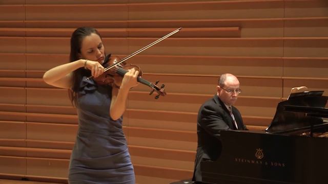 Kinga Augustyn plays Frederic Chopin Nocturne in Sharp Minor- LIVE concert смотреть онлайн
