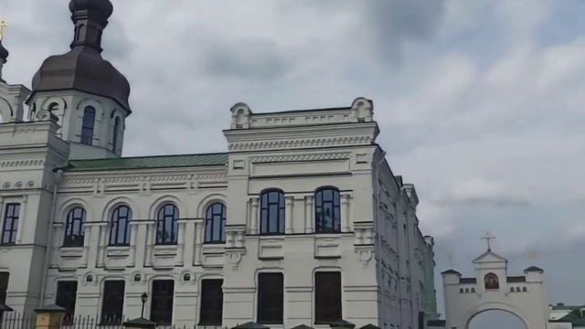 Метро "Арсенальная". Киево-печерская лавра.Печерский парк.12 серия.Киев глазами запорожца смотреть онлайн
