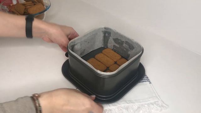 HAFİF MUHALLEBİSİ İLE LOTUS BİSKÜVİLİ PASTA TARİFİ | LOTUS CAKE NASIL YAPILIR смотреть онлайн