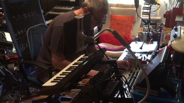 "Trapped Cry" by Attila Ayginin (Yamaha Reface DX & Korg Minilogue & Novation Launchpad) смотреть онлайн