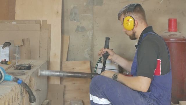 Сверлим дрелью Milwaukee DD2-160XE с микроударом и подачей воды | Коронки ф52 мм и ф92 мм