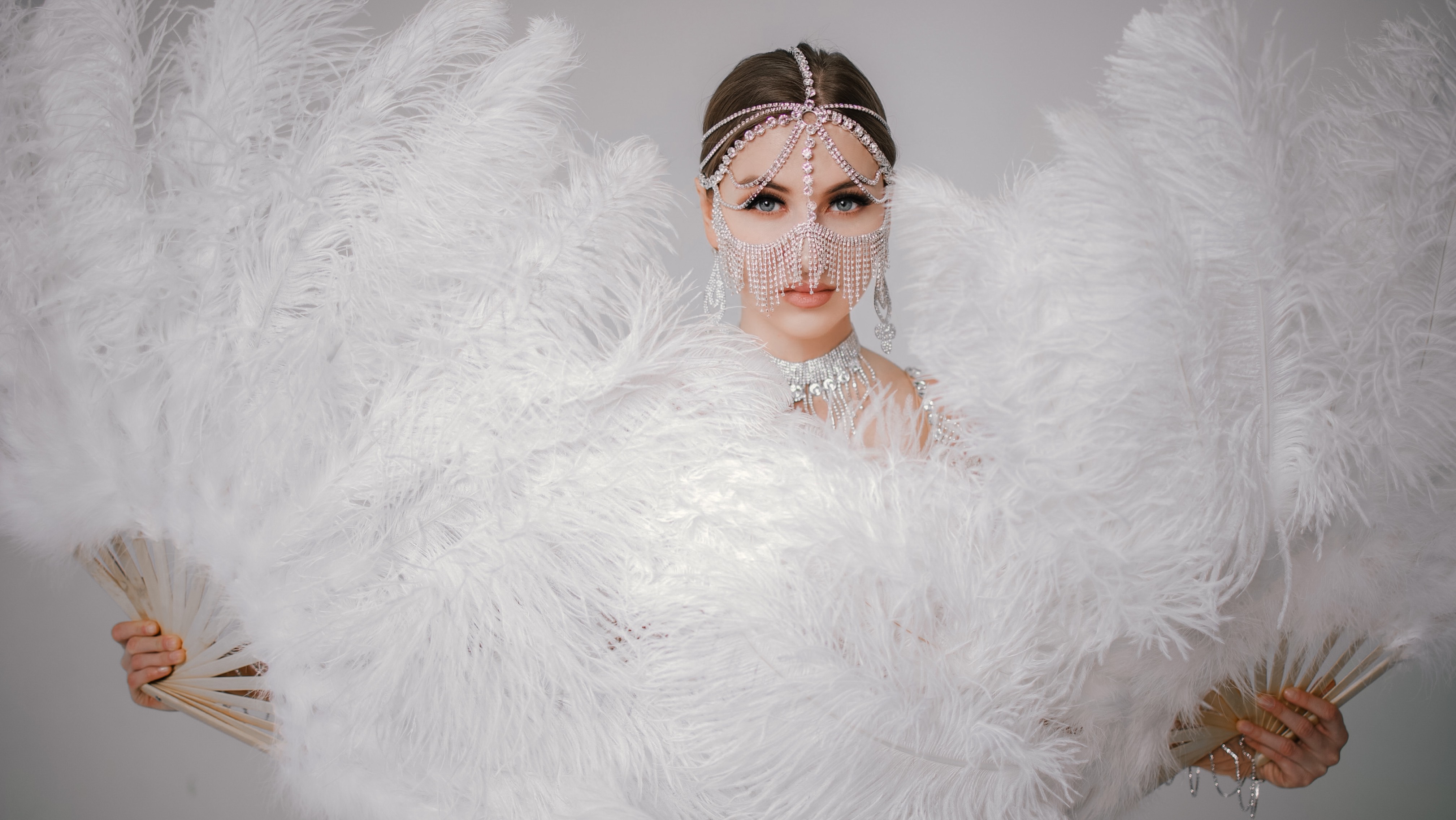 Красивое шоу на мероприятие