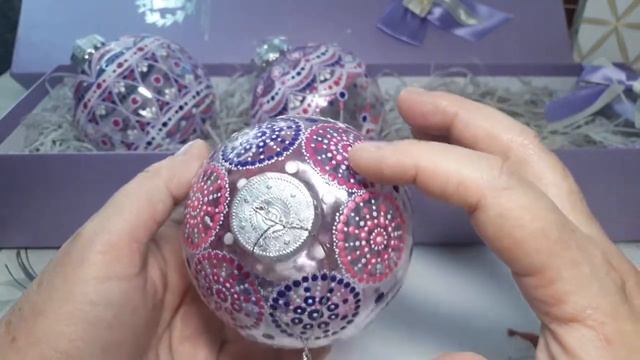Точечная роспись ёлочных игрушек. С Рождеством! смотреть онлайн
