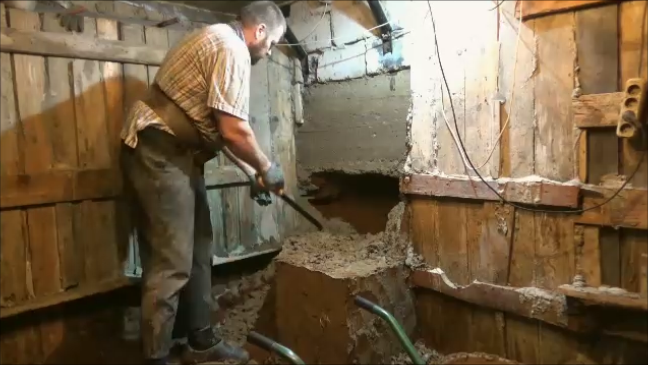 Дом не рухнул стены подвала готовы.mp4 смотреть онлайн