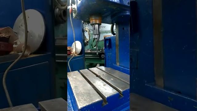 Сверлильный станок 2Н125 смотреть онлайн