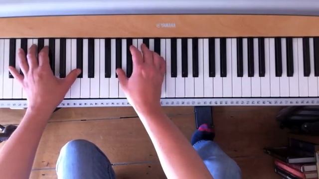 Using your piano's sustain pedal смотреть онлайн