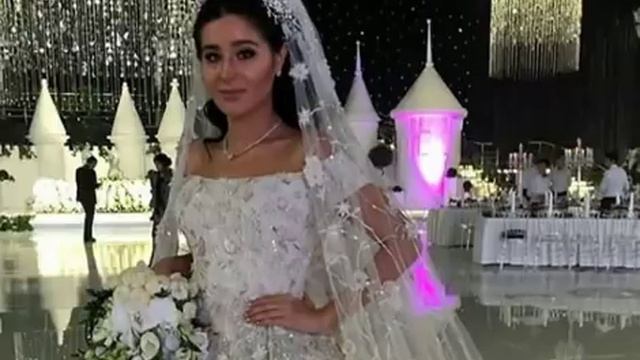 Племянница Олигарха Алишера Усманова вышла Замуж в Роскошном Платье, усыпанном драгоценными камнями смотреть онлайн