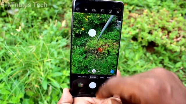 How to add extra floating shutter button in Samsung Galaxy S10 Plus смотреть онлайн