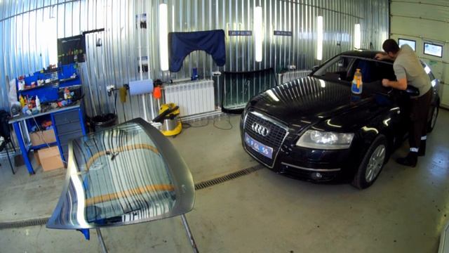 Установка лобового стекла SAINT-GOBAIN SEKURIT на седан Audi a6 смотреть онлайн