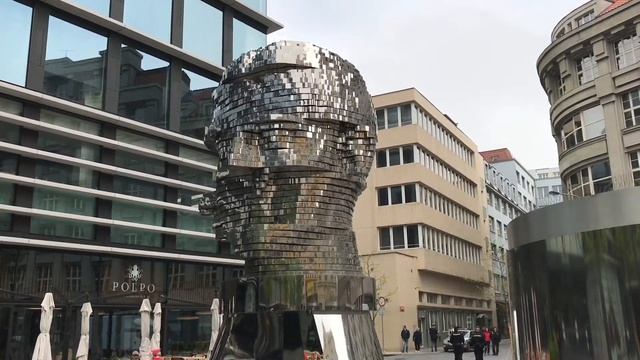 PRAGUE VLOGS Day 3: Apple Museum in Prague и голова КАФКИ смотреть онлайн