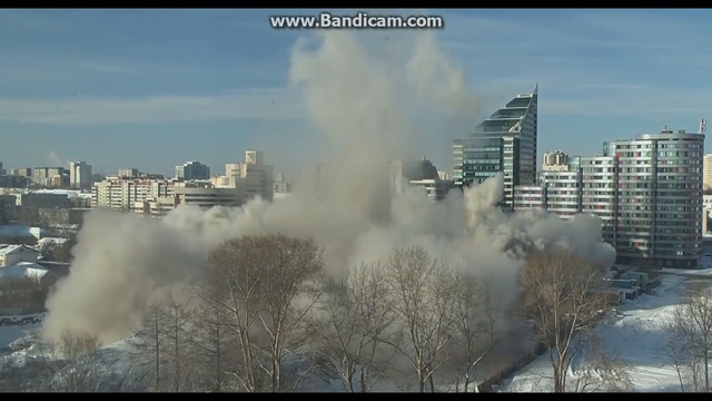 Снос башни в Екатеринбурге ( взрыв) смотреть онлайн