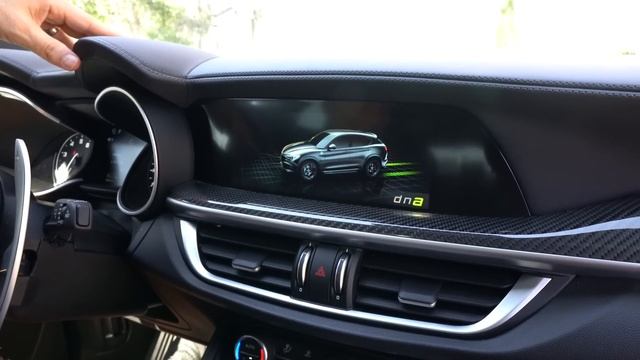 Is the 2023 Alfa Romeo Stelvio Quadrifoglio a better SUV than a Porsche Macan GTS? смотреть онлайн