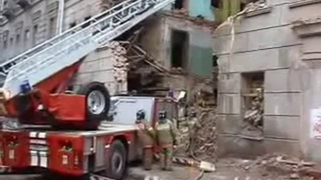 Обрушение перекрытий в здании смотреть онлайн
