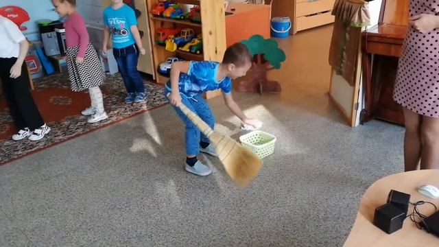 Выступление воспитанников детского сада в день матери/ поздравление для мам и бабушек смотреть онлайн