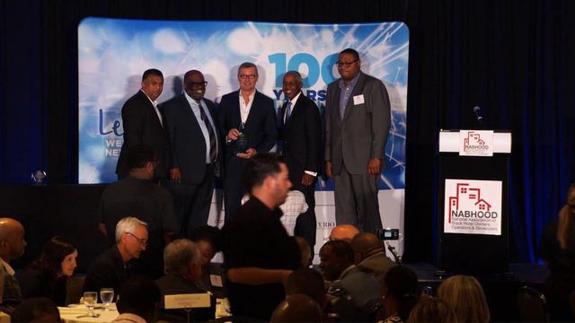 LIVE from NABHOOD 2019 Scholarship & Awards Luncheon presented by Hilton. Keynote: R Donahue Peeble смотреть онлайн
