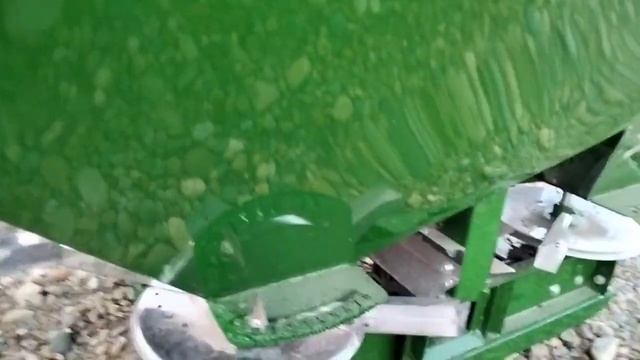 Разбрасыватель минеральных удобрений "ОПТСЕЛЬМАШ" РУМ-900 экспресс-обзор от Константина Сорокина смотреть онлайн