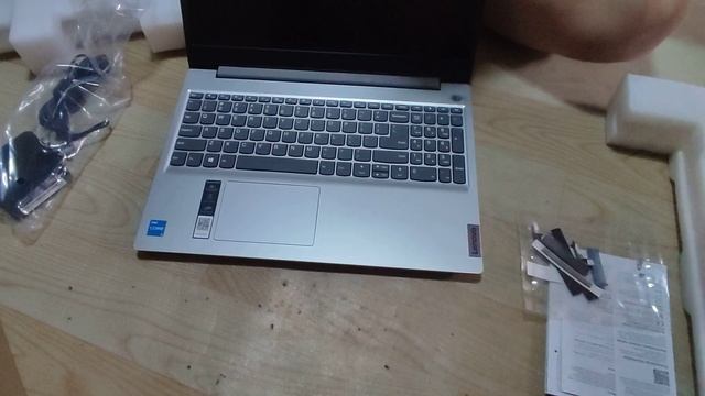 UNBOXING Lenovo Ideapad 3i i3 11th Gen - Windows 11 - 15.6" 15ITL05 смотреть онлайн