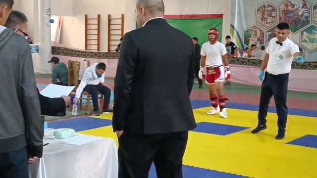 Жавохир Юсуфжонов красный угол Чемпионат Узбекистана по кикбоксингу 2022 г. Гулистан смотреть онлайн