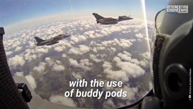 How do Fighter Jets Refuel in the Air? смотреть онлайн