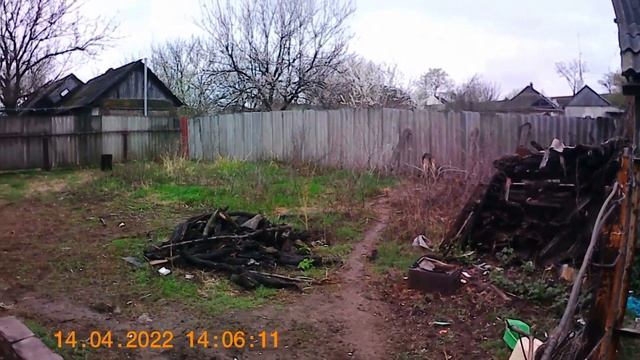 №358. 14.04.2022г. Жуля около забора с соседями. смотреть онлайн