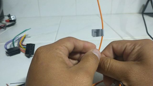 Instalación e identificación de cables Estéreo Chino смотреть онлайн