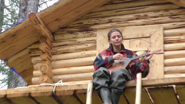 Сивактыляк. Трофим сделал здесь ЛАБАЗ , и Оля вот поёт для нас смотреть онлайн