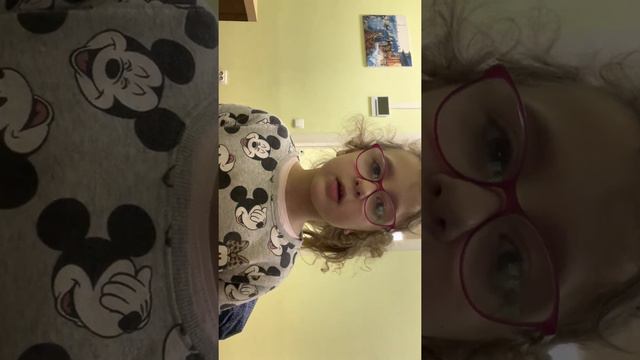 Відео урок: Як навчитися грати на піаніно мелодію Васільок. смотреть онлайн